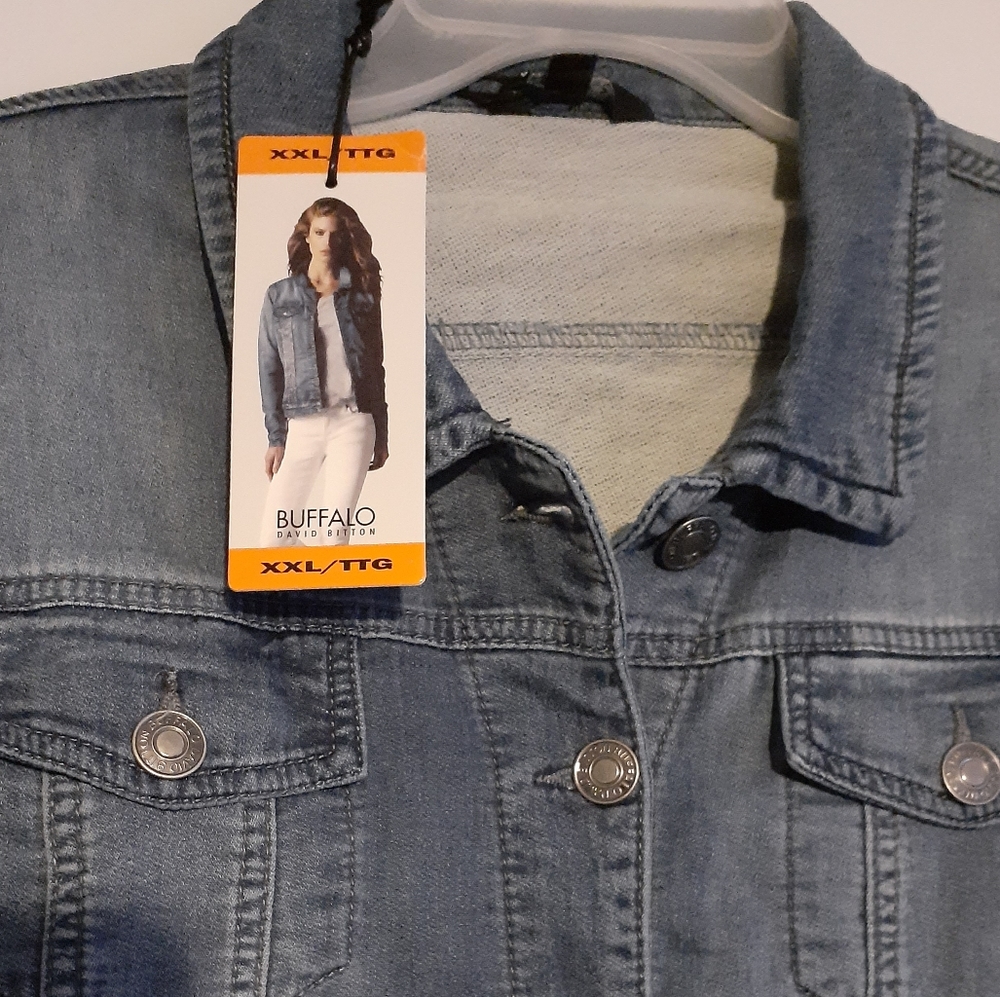 Women's jeans jacket